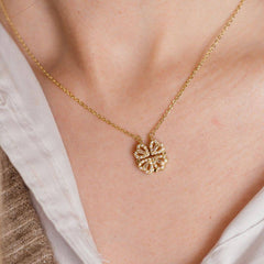 Magnetic Golden Flower Pendant | قلادة زهرة ذهبية مغناطيسية